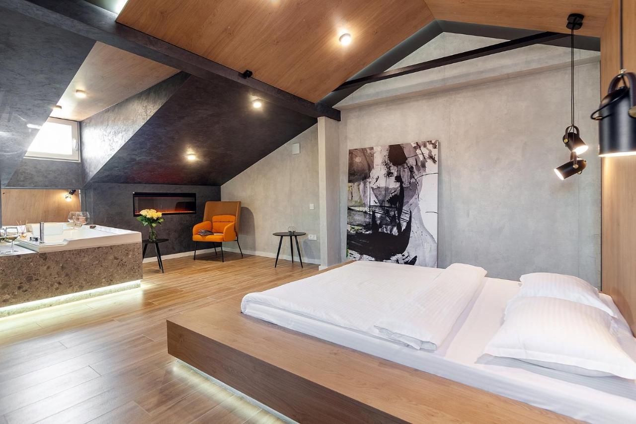 Royal Vip Jacuzzi Apart Lviv Luaran gambar