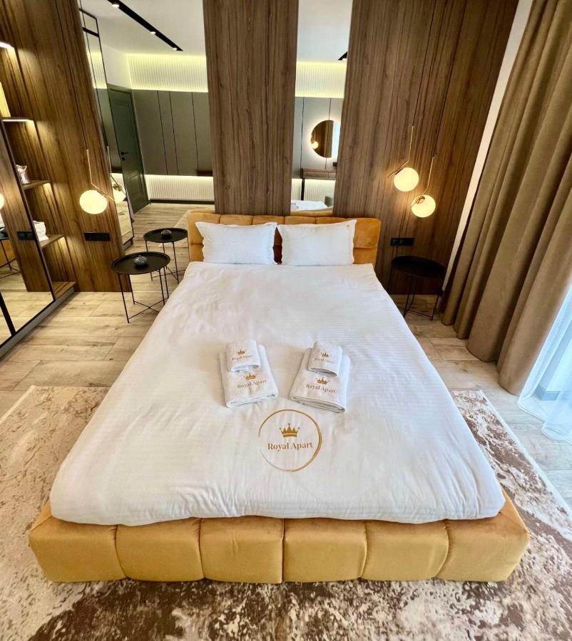 Royal Vip Jacuzzi Apart Lviv Luaran gambar