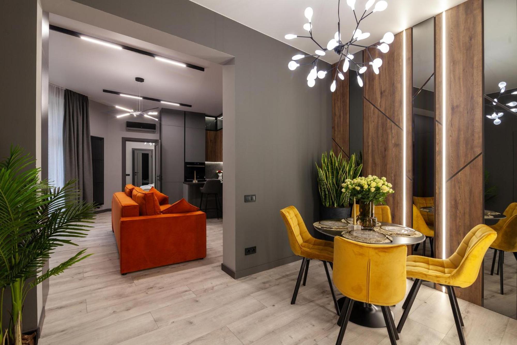Royal Vip Jacuzzi Apart Lviv Luaran gambar