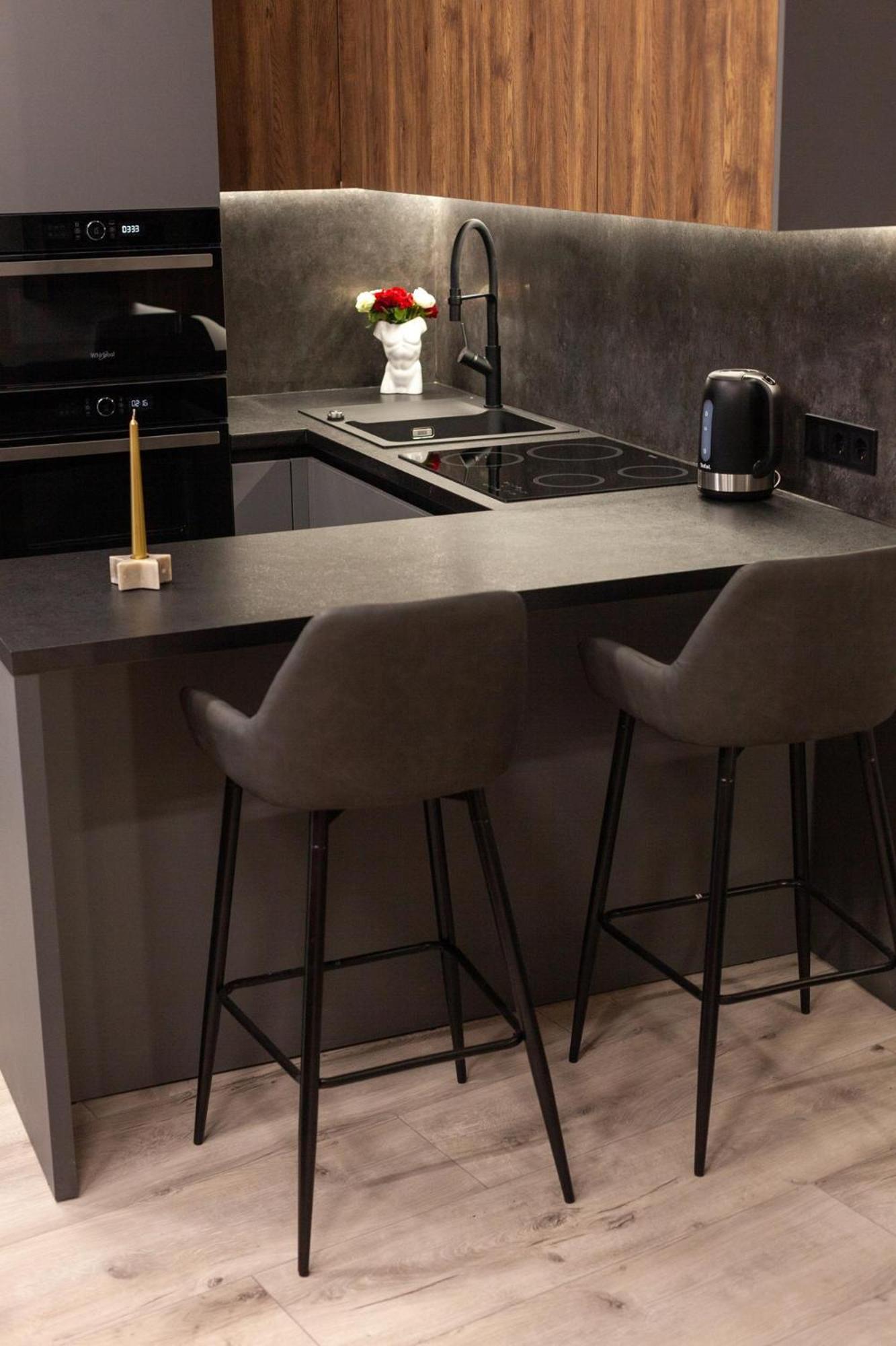Royal Vip Jacuzzi Apart Lviv Luaran gambar